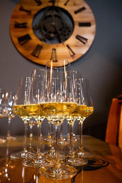 Lisbon: Premium Wine and Tapas Tasting Session - Key things that make this Lisbon tasting worth your time