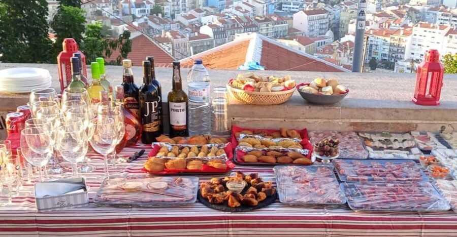 Lisbon: Private Highlights Tuk-Tuk Tour with Tapas and Wine - Lisbon Cathedral: The Quick Photo Stop That Sets the Tone