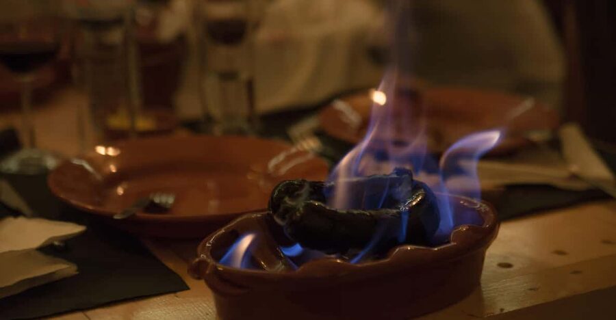 Lisbon: Tapas & Drinks with Fado Live Performance - Key things to know before you go