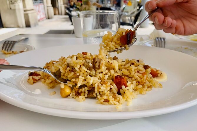 Lunchtime Tapas Tour in the Eixample with The Barcelona Taste - Why Eixample is the perfect setting for tapas