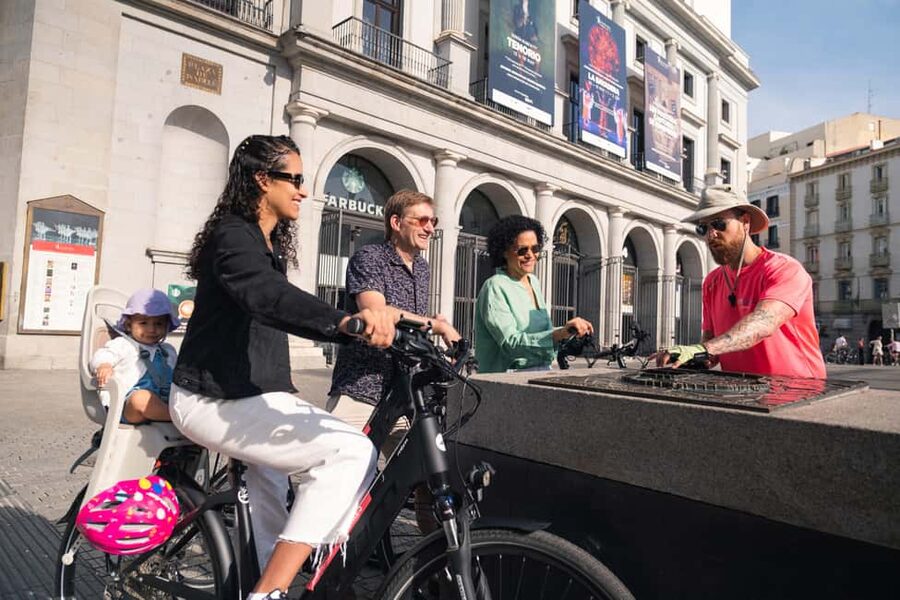 Madrid: 3 h. Guided Highlights Bike Tour with Optional Tapas - Meeting at C. del Espejo: Your First Win Is the Location