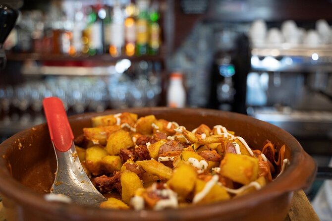 Madrid by Night: Tapas Crawl, Local Drinks & Hidden Gems - Drinks and the small “Madrid details” that make it feel real