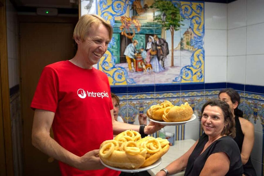 Madrid: Evening Tapas Tour with 5 Delicious Stops & Drinks - Key things that make this Madrid tapas tour worth your time