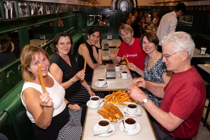 Madrid: Evening Tapas Tour with 5 Delicious Stops & Drinks - Small group max 12: the real reason it feels personal