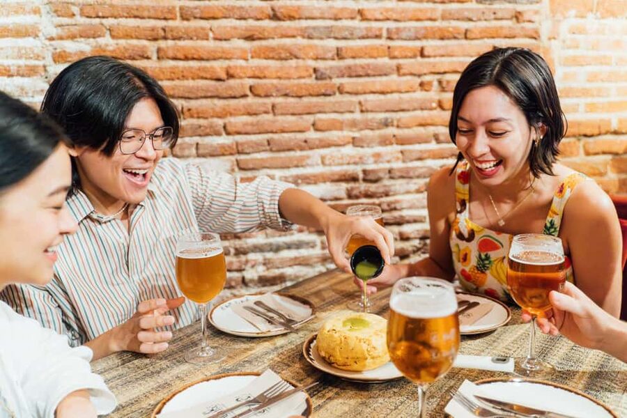 Madrid: Guided Food Tour with Tapas Tastings and Drinks - What you actually eat: nine tapas from tortilla to squid-ink sandwiches
