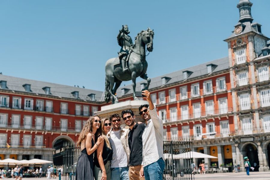 Madrid: Guided Tapas and Wine Tour with Terrace Visit - Practical tips before you go