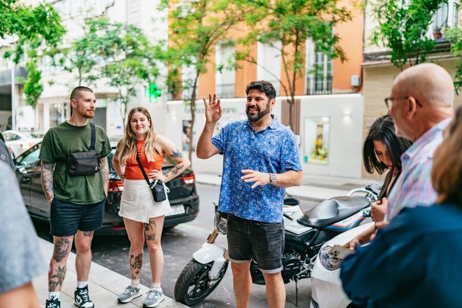 Madrid: Guided Tapas Tour with Tastings and Drinks - Guides can make or break a food tour