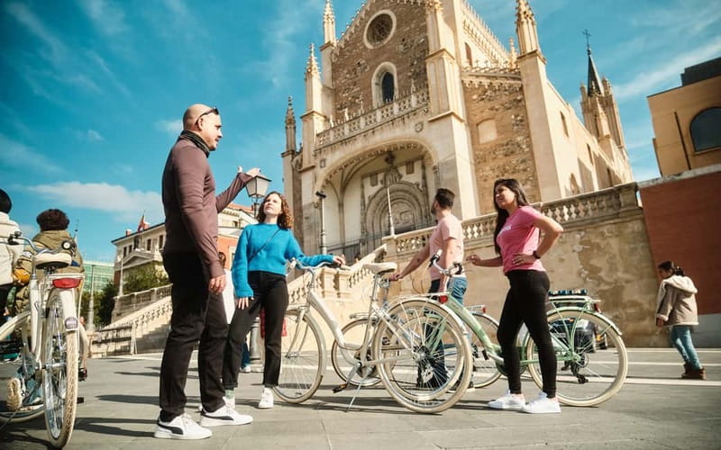 Madrid: Highlights Guided Vintage Bike Tour and Tapas Option - Why a vintage bike tour feels like the right Madrid move