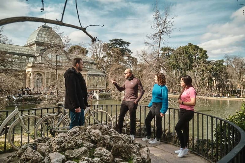 Madrid: Highlights Guided Vintage Bike Tour and Tapas Option - From Casa de Cervantes to the art triangle