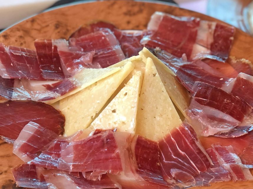 Madrid: Los Porches Flamenco Show with Tapas and Wine Ticket - Who should book this flamenco night