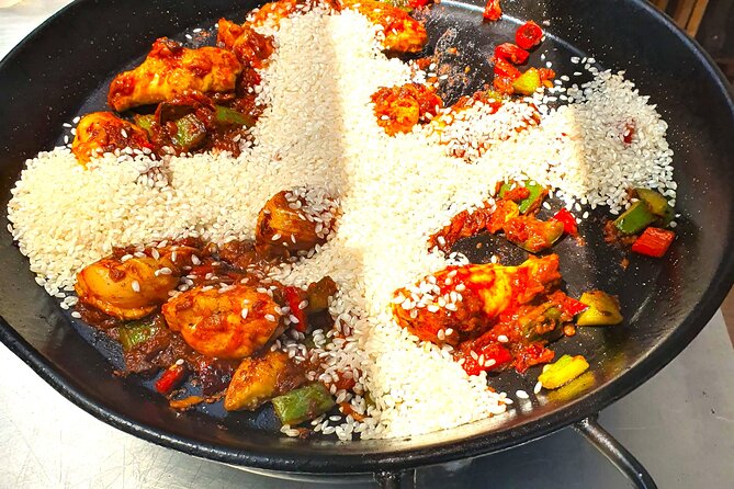 Madrid: Paella & Sangria Classes- Seafood, Chicken & Vegan option - Price and Value in Madrid Terms