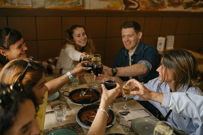 Madrid: Private Tapas & Wine Food Walking Tour in La Latina - Drinks, alcohol-free options, and the under-18 rule