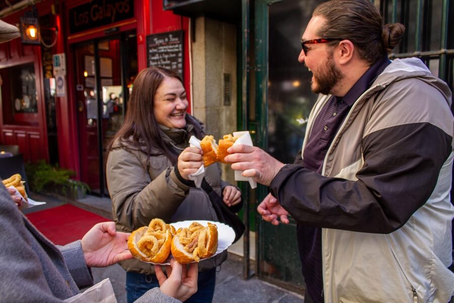 Madrid's Iconic Tapas, Taverns & History Experience - Royal and Literary Madrid: How the Tapas Walk Is Built