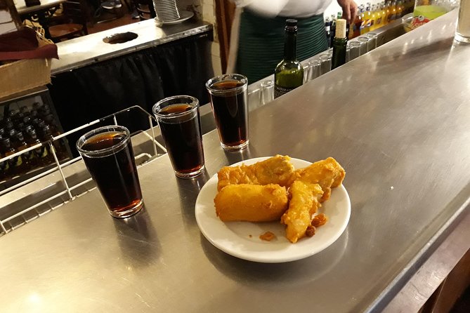 Madrid Tapas & Drinks: A Small Group Culinary Adventure - Why This 2.5-Hour Madrid Tapas Tour Feels Like a Good Plan