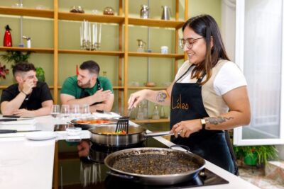 Madrid: Tapas & Paella Cooking Class with Expert Chef - Finding the place: Calle Valderribas, metro nearby, and a 2nd-floor walk