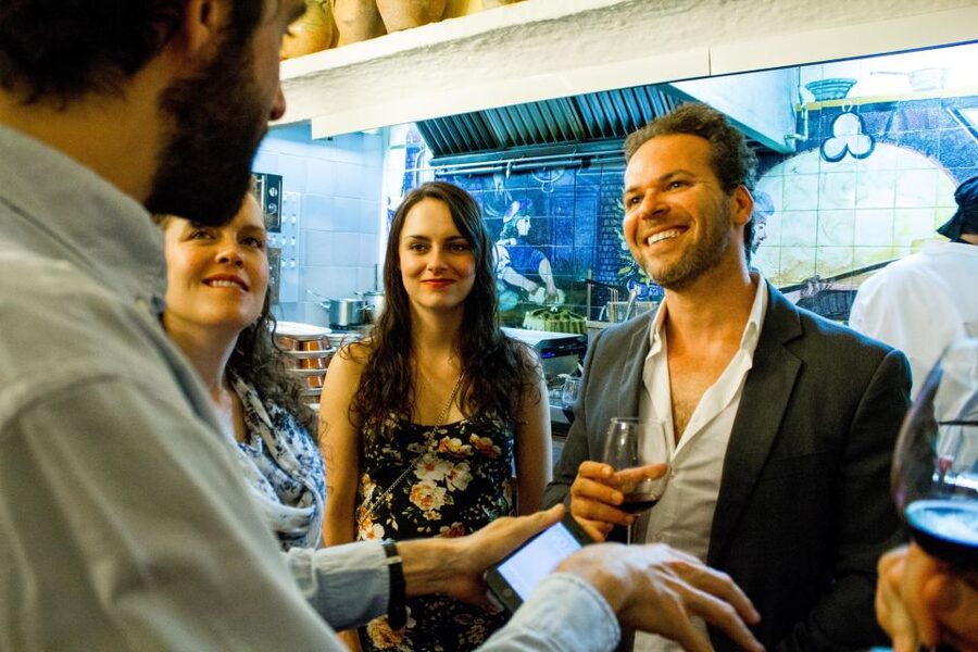 Madrid: Tapas & Wine Tasting Tour with Local Guide - Should you book this Madrid tapas and wine tour?