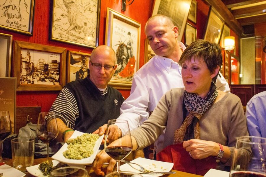 Madrid: Tapas & Wine Tasting Tour with Local Guide - Las Letras: the Literary Quarter where the tastings keep changing