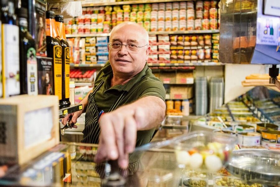 Madrid: Ultimate Food Tour of Local Markets & Tapas - Casa González: From Clandestine Meetings to Cheese on a Plate