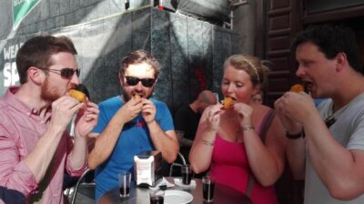 Madrid: Wine & Tapas Lunch tour - Three tapas taverns, one smooth lunch flow