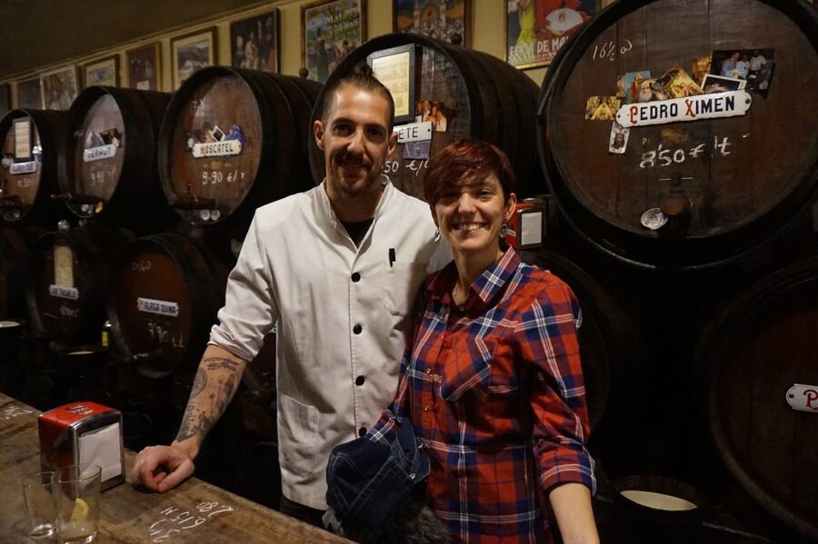 Malaga: Flamenco, Tapas, and Wine Tour - The “Malagueños” Stop: History, Folk Decor, and a Strong First Bite