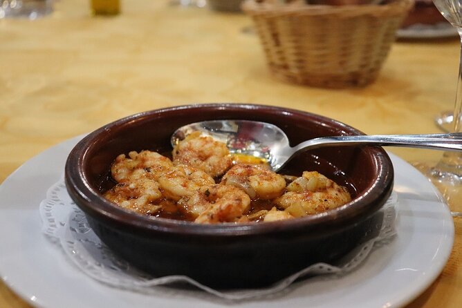 Malaga: The Ultimate Flamenco & Tapas Tour - Small group size and pacing: why max 12 feels better