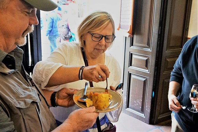 Malaga Traditional Wine & Tapas Tour - The local guide factor (and why names matter)