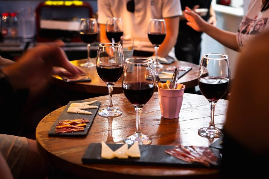 Malaga: Wine and Tapas Tour with Tastings and Drinks - A 3-hour tapas-and-wine plan that actually teaches you something