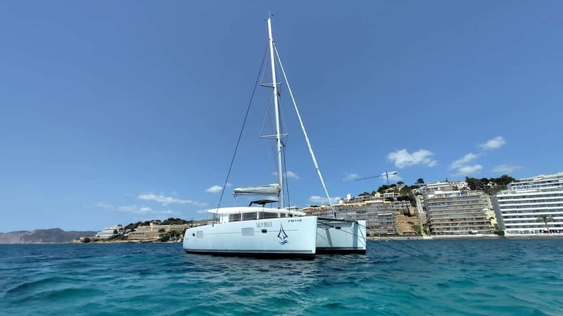 Mallorca: Catamaran Boat Tour with Tapas - Practical logistics: towels, sunscreen, and what to pack