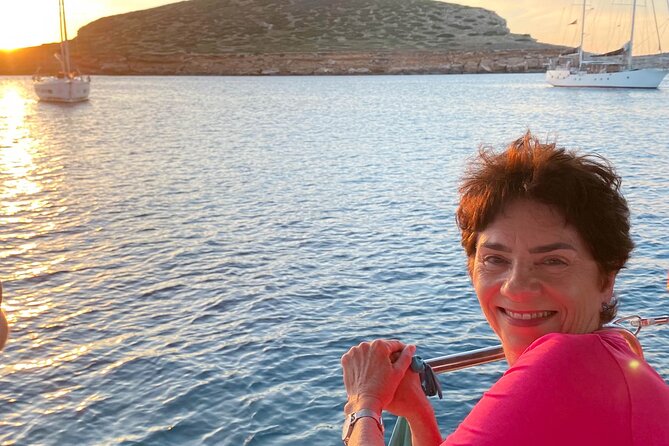 Mallorca Private Half-Day Sailing Experience with Tapas & Drinks - Comfort, timing, and what to pack for a 4-hour sail