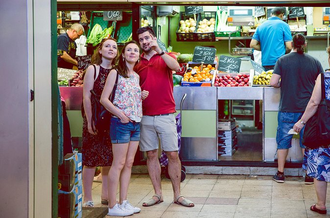 Midday market and tapas tour of Zaragoza - English, private group, and mobile ticket: the practical side