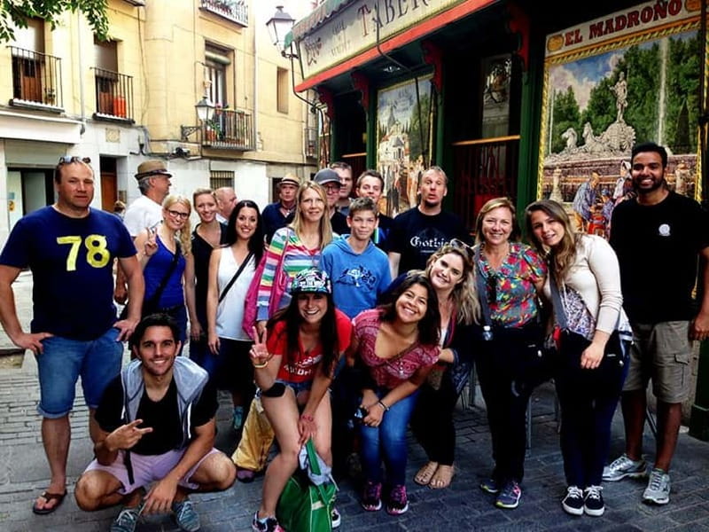 Mysteries & Tapas Tour in Madrid + Pub Crawl - What to bring and what to expect in the real world