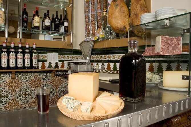Old Madrid Tapas and Fine Wine Small Group Tour - Practical tips so you enjoy it (not just survive it)