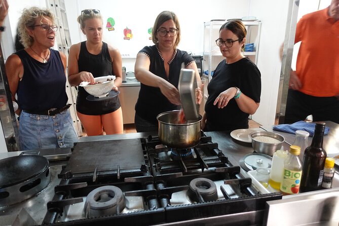 Paella & Sangria Class with Tapas and Market Visit - Tapas and sides: what makes the meal feel like Alicante
