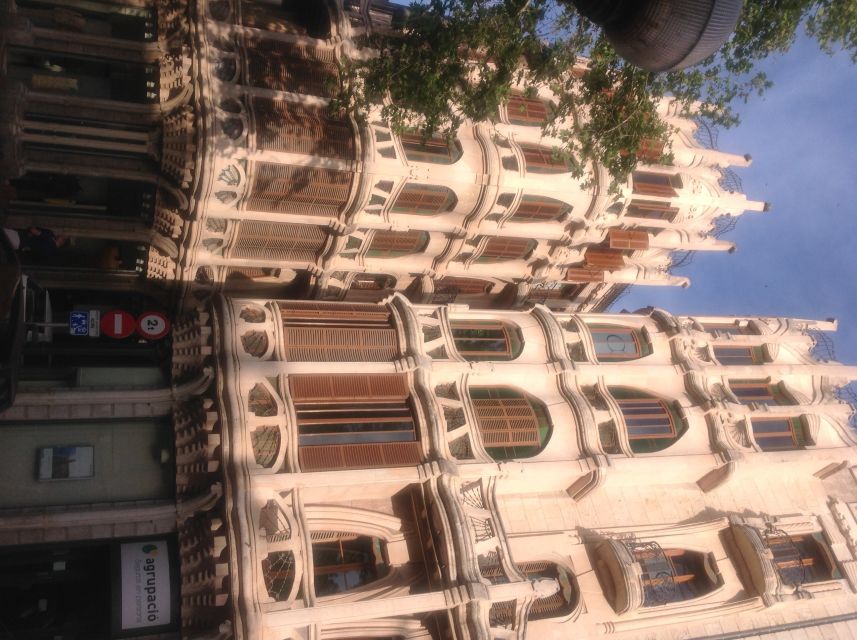Palma: Culinary Tapas Tour of the Old Town - Es Baluard Fortress and Passeig del Born: sightseeing with a slow exhale