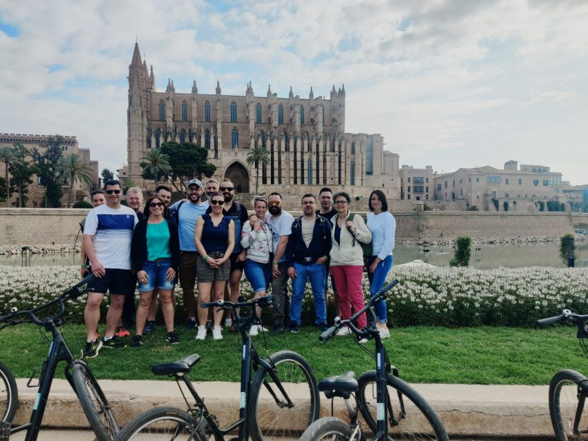 Palma de Mallorca: Guided Bicycle Tour with Tapas & a Drink - Plaça de Cort and Passeig des Born: city-center energy without the stress