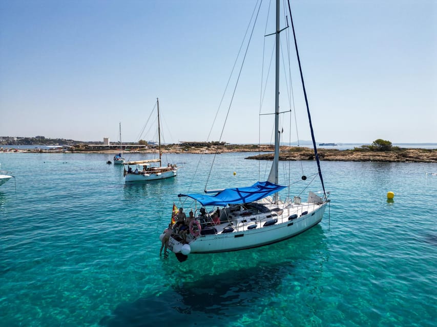 Palma de Mallorca: Sailing Boat Trip with Skipper & Tapas - Getting on board at Real Club Nautico de Palma (and what first feels like)