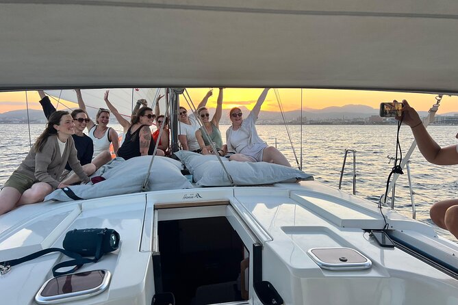 Palma de Mallorrca: Sailing tour with drinks, tapas & snorkeling. - The anchorage stop: swimming, snorkeling, and SUP for real time