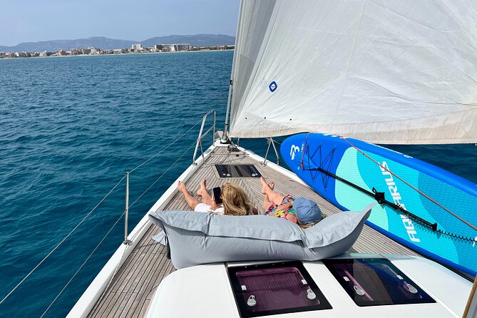 Palma de Mallorrca: Sailing tour with drinks, tapas & snorkeling. - Onboard food and drinks: tapas, cava, beer, and the easy pace
