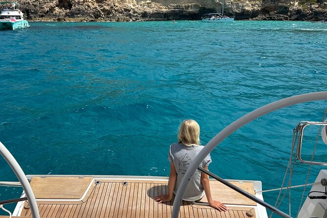Palma de Mallorrca: Sailing tour with drinks, tapas & snorkeling. - Your skipper and crew: what responsiveness feels like on the water
