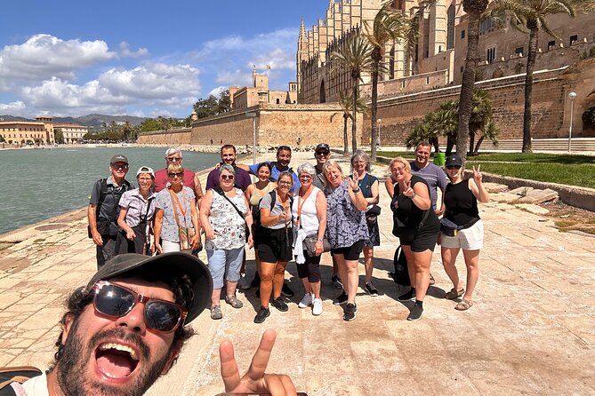 Palma Evening Tapas Walking Tour with Pinchos & Drinks - Key highlights worth showing up for