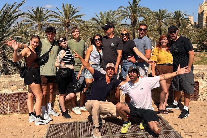 Palma Evening Tapas Walking Tour with Pinchos & Drinks - The squares in between: Palma’s everyday story, not just postcard stops