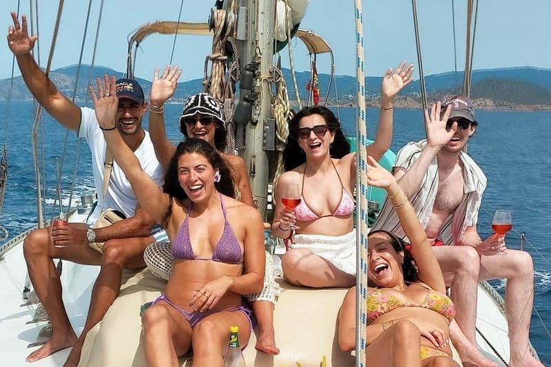 Palma: Private Half-Day Sailing Trip with Tapas & Drinks - Key Things You’ll Notice