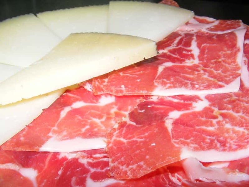 Personalised Traditional Madrid Night Tapas and Drinks Tour - Stop 2: Plaza Mayor area bar hop for meat, seafood, and crunchy comfort