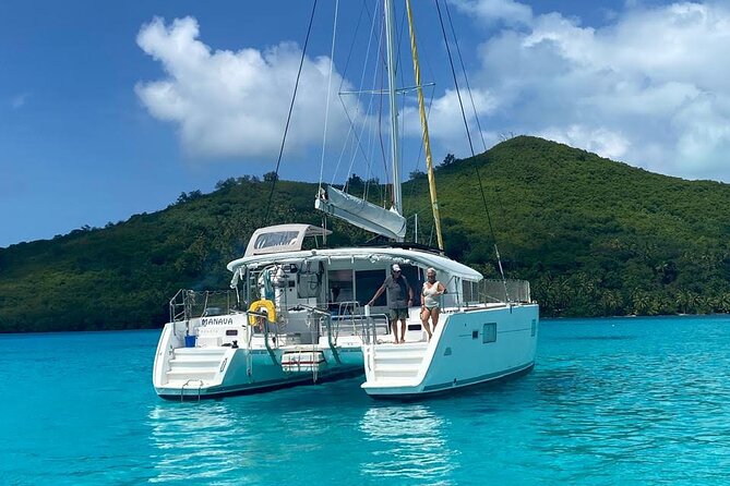 Polynesian atmosphere in Bora Bora Lagoon, Tapas and Cocktail - Who This Sunset Cruise Suits Best