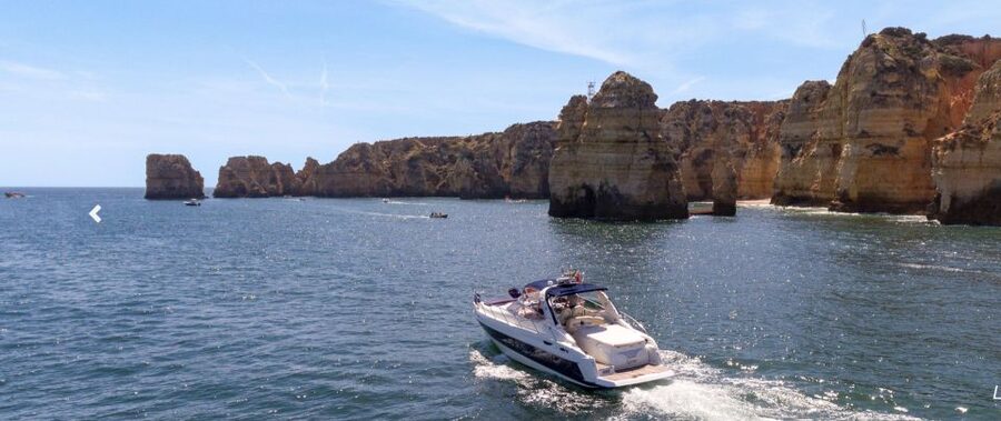 ponta da piedade 2h luxury charter with drinks and tapas - Why the 2-hour Ponta da Piedade charter works