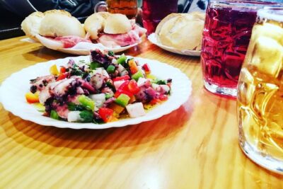 Porto Tapas and Vinho Verde Tour - Where you’ll start near Clerigos and how the 4-hour flow feels