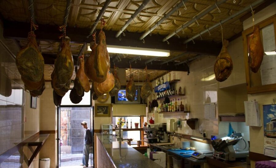 Porto: Tapas Tour (3h30) - Meeting at Mercado do Bolhão: Get Oriented Before You Taste