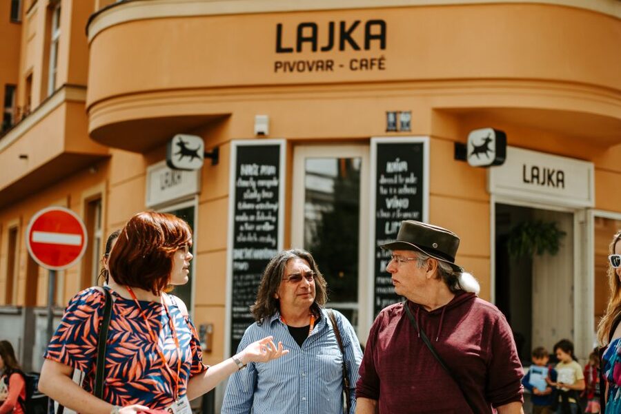 Prague: 3.5 h Private Czech Beers & Tapas Tour - What to listen for: Czech phrases and local conversation