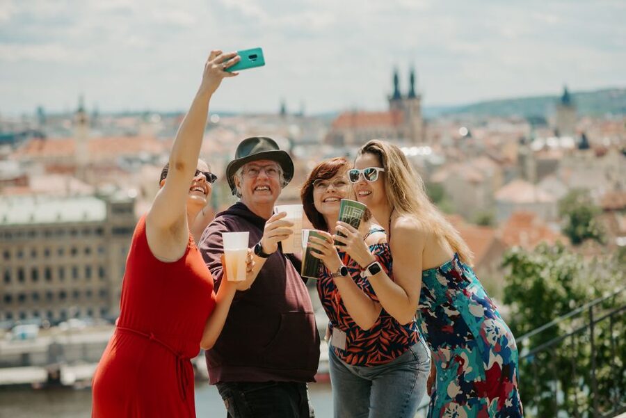 Prague: 3.5 h Private Czech Beers & Tapas Tour - Getting between neighborhoods without losing time