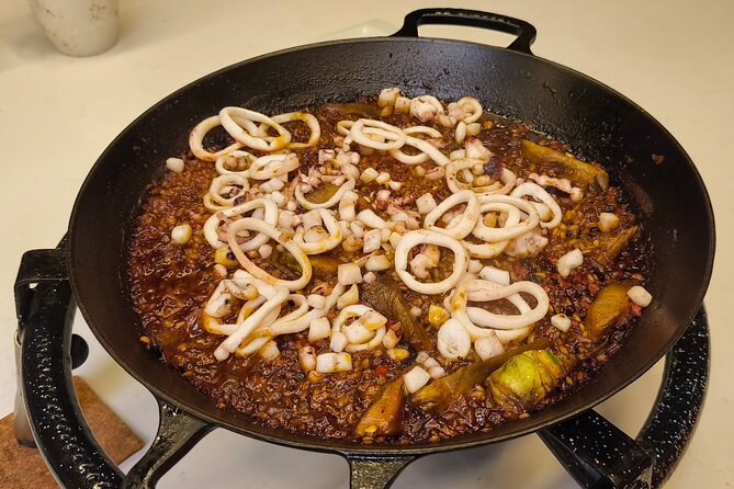 Premium Cooking Class in Designer Loft: Paella & Spanish Tapas - Your 5-course gourmet meal: what’s actually on the table